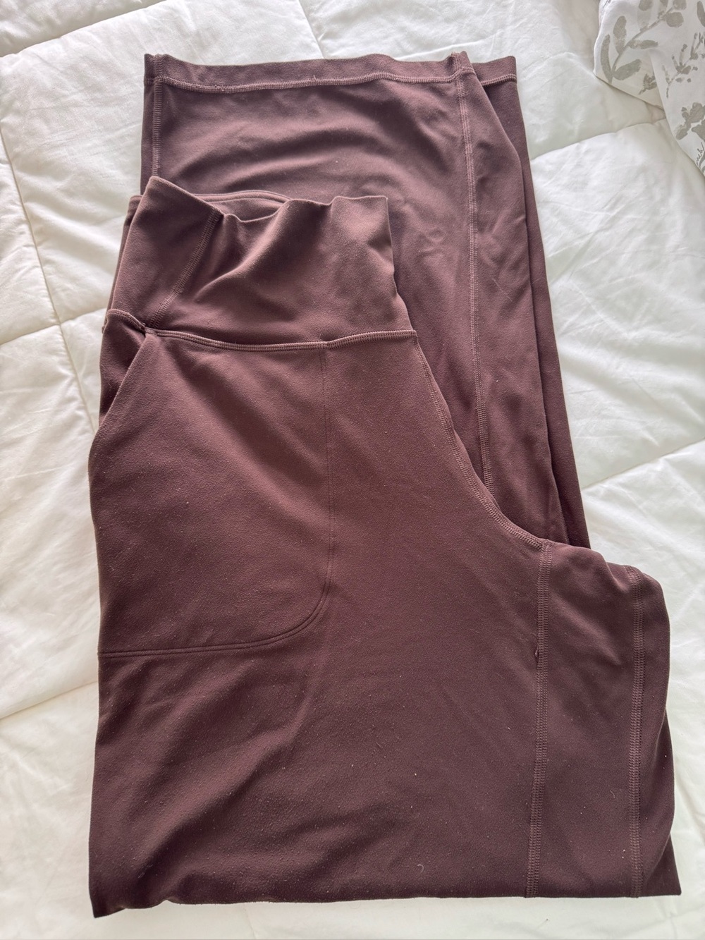 Lululemon Align High rise Wide leg sz 12 Espresso